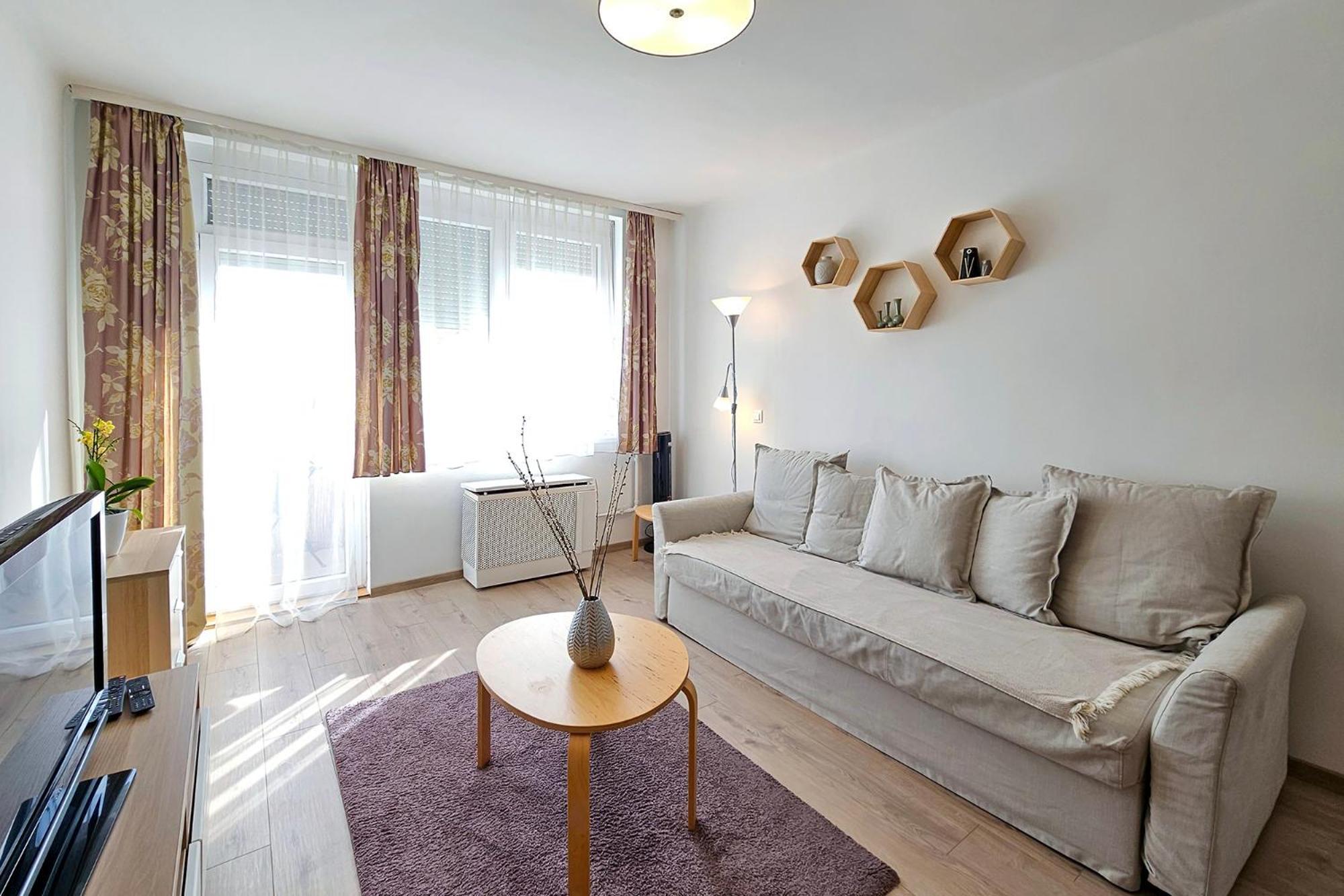 Market Apartman Sopron Esterno foto