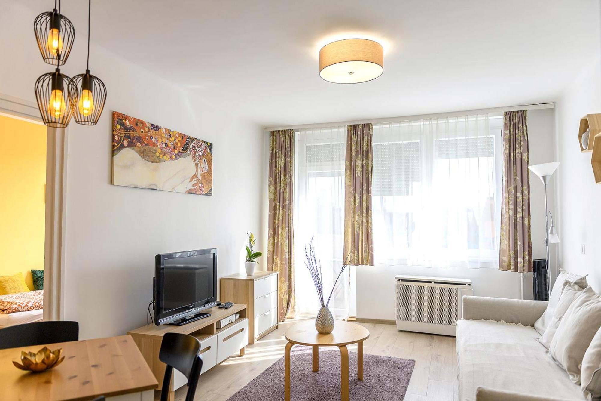 Market Apartman Sopron Esterno foto