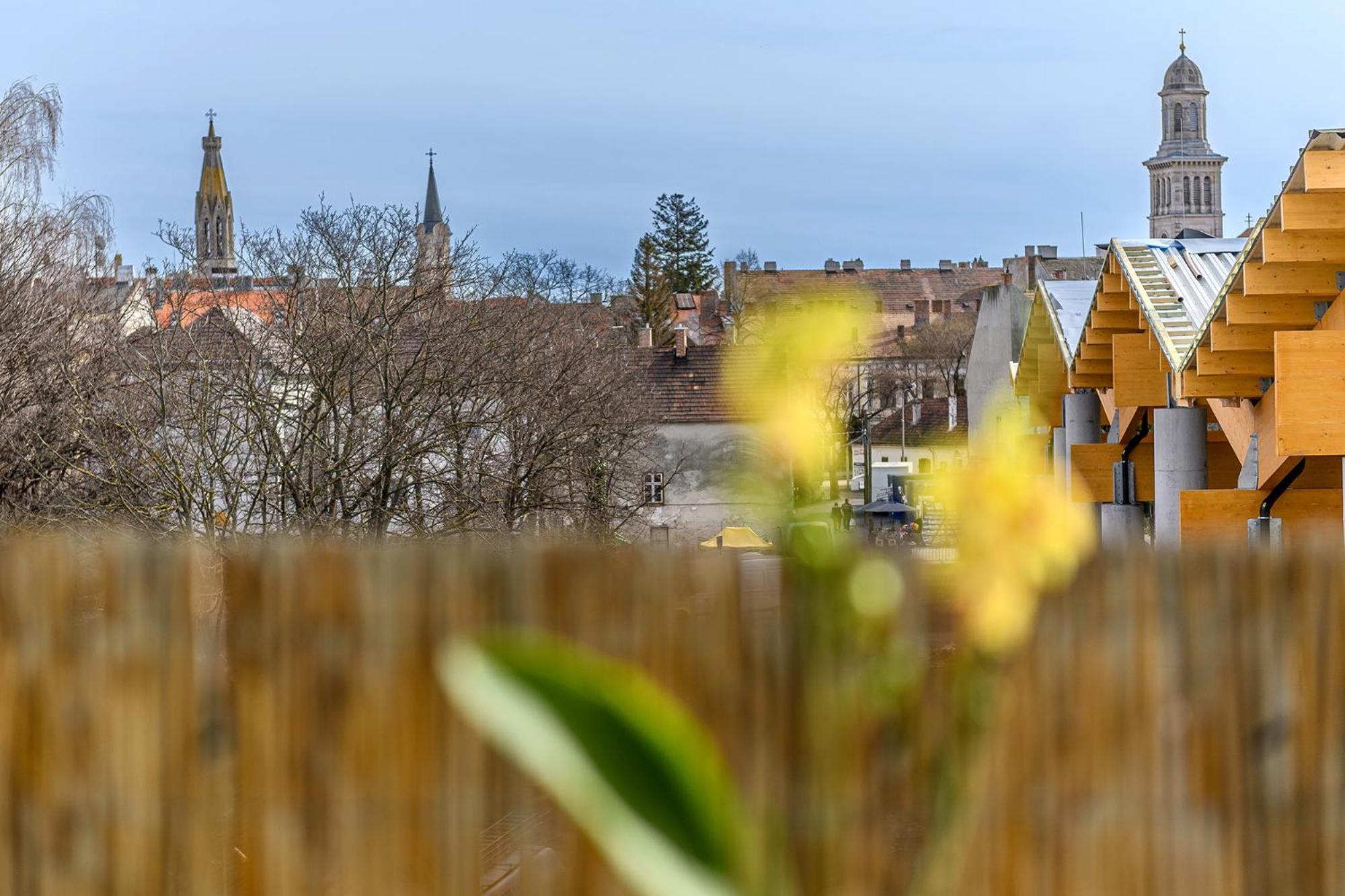 Market Apartman Sopron Esterno foto